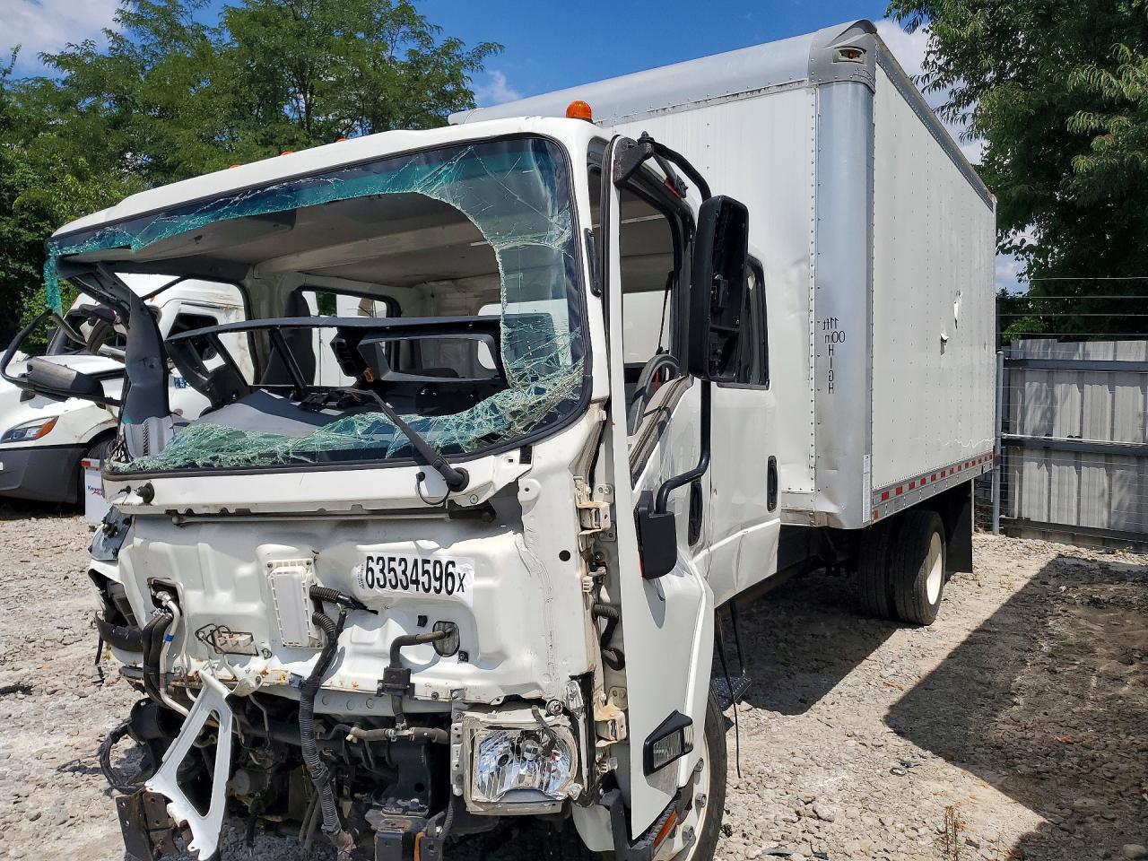 2021 Isuzu VIN 54DC4J1D4MS200359 COPART salvage auction — Rollover, KY - CERT OF TITLE-SALVAGE (P), sold $4,850 on 2026-09-15 (photo 1)