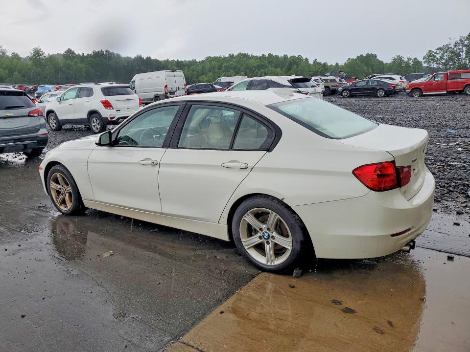 2013 BMW 3er VIN WBA3B5C50DF592396 COPART salvage auction — FRONT END, Pa - Cert Of Title, sold $775 on 2026-08-19 (photo 2)