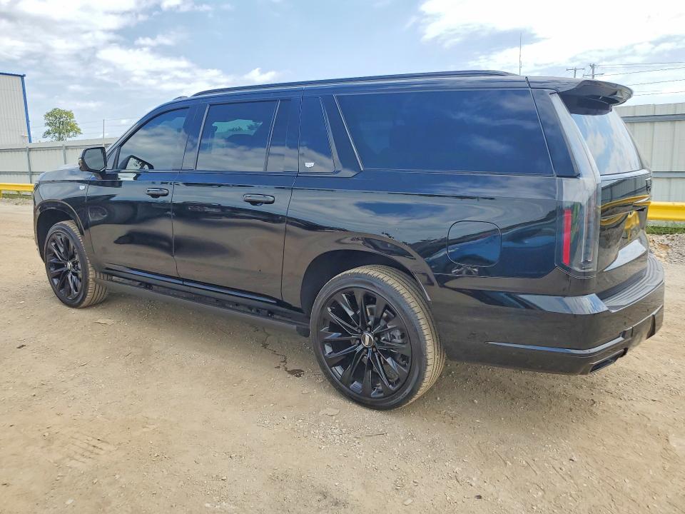 2026 Cadillac Escalade VIN 1GYS9RKL0TR137105 COPART salvage auction — MINOR DENT/SCRATCHES, Ky - Cert Of Title-Salvage, sold $79,000 on 2026-09-08 (photo 2)