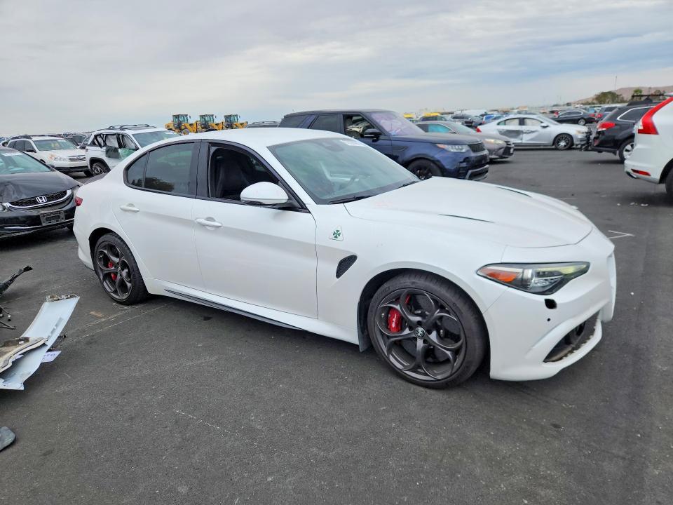 2018 Alfa romeo Giulia VIN ZARFAEAV2J7583572 COPART salvage auction — FRONT END, Ca - Salvage Certificate, sold $19,200 on 2026-09-04 (photo 4)