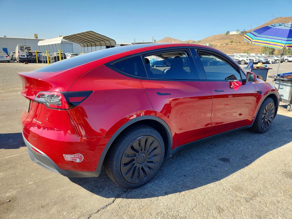2024 Tesla Model y VIN 7SAYGDEE5RA222736 COPART salvage auction — FRONT END, Ca - Salvage Certificate, sold $9,700 on 2026-10-08 (photo 3)