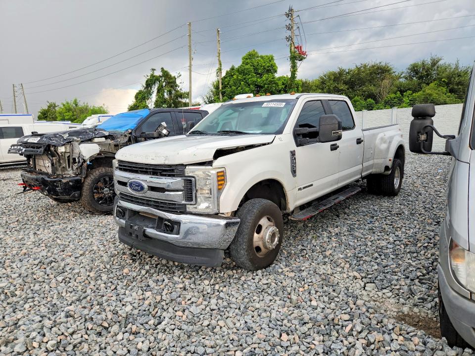 2019 Ford F350 VIN 1FT8W3DT3KEC05826 — COPART salvage auction photo