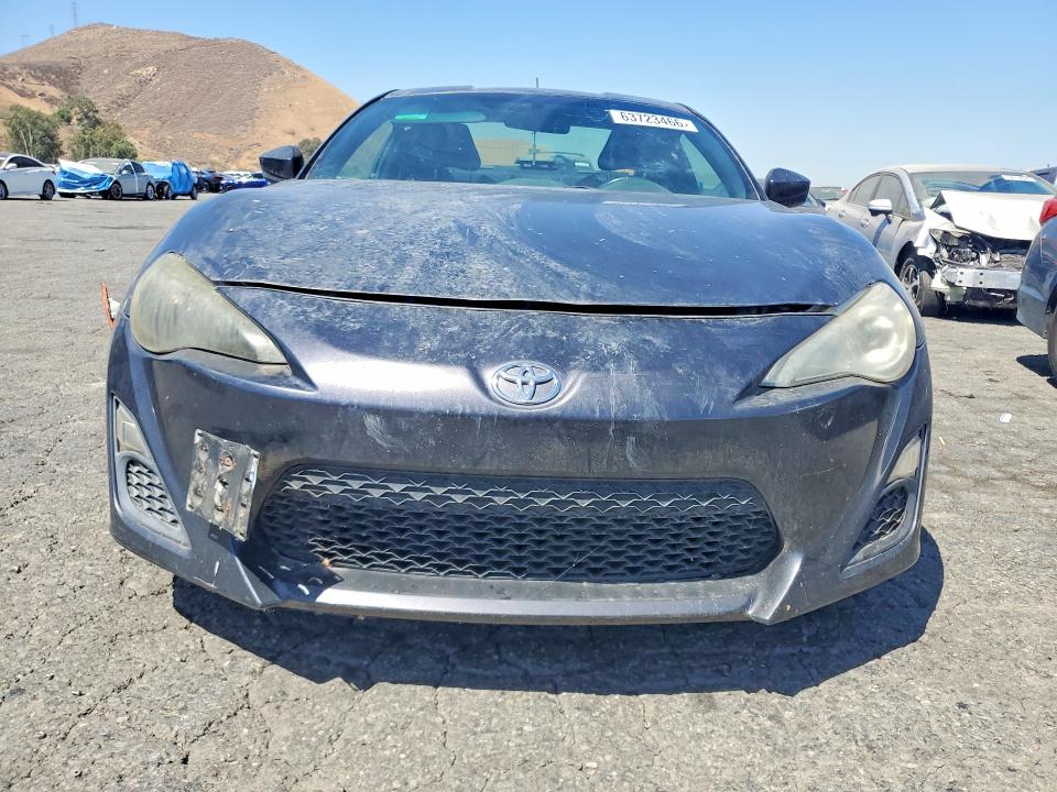 2013 Scion Fr-s VIN JF1ZNAA18D1725969 COPART salvage auction — MINOR DENT/SCRATCHES, CA - APP FOR DUP CLEAN OR AC, sold $1,550 on 2026-08-23 (photo 5)