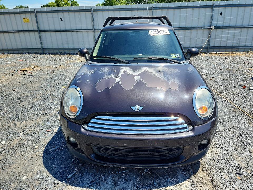 2013 Mini Cooper VIN WMWSU3C59DT689267 COPART salvage auction — MINOR DENT/SCRATCHES, Pa - Cert Of Title, sold $375 on 2026-08-19 (photo 5)