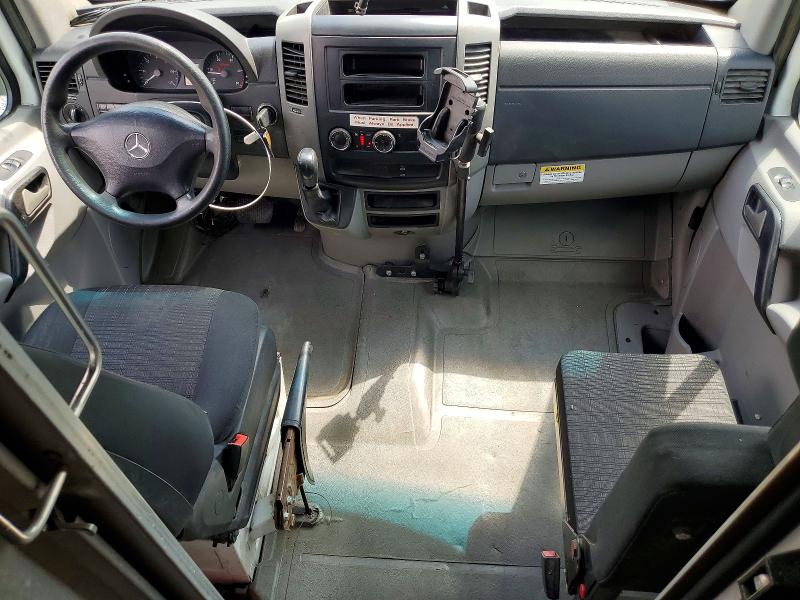 2016 Mercedes-Benz Sprinter VIN WD3PE8DD6GP248762 COPART salvage auction — NORMAL WEAR, Nc - Dealer Only Clean Title, sold $4,550 on 2026-09-18 (photo 8)