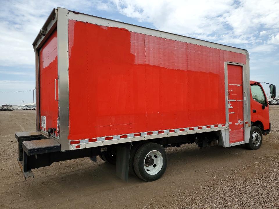2018 Hino 195 VIN JHHSDM2H4JK006278 COPART salvage auction — NORMAL WEAR, AZ - CERTIFICATE OF TITLE (P), sold $4,250 on 2026-09-21 (photo 3)