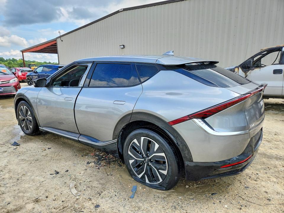 2023 Kia Ev6 VIN KNDC34LA1P5604086 COPART salvage auction — FRONT END, FL - CERTIFICATE OF TITLE, sold $9,400 on 2026-08-19 (photo 2)