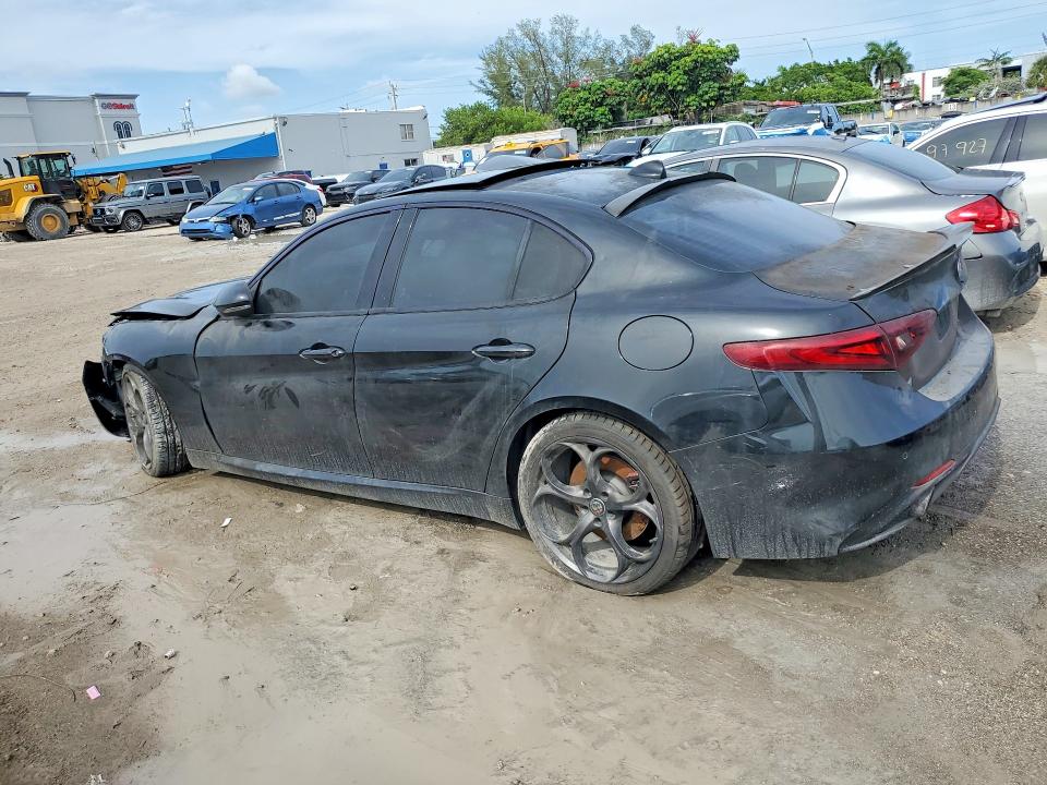 2017 Alfa romeo Giulia VIN ZARFAECN2H7559683 COPART salvage auction — BURN, Fl - Cert Of Title-Rebuilt, sold $1,000 on 2026-08-11 (photo 2)