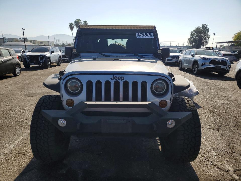 2014 Jeep Wrangler / VIN 1C4HJWDG1EL237368 COPART salvage auction — REAR END, Ca - Salvage Certificate, sold $9,100 on 2026-09-18 (photo 5)