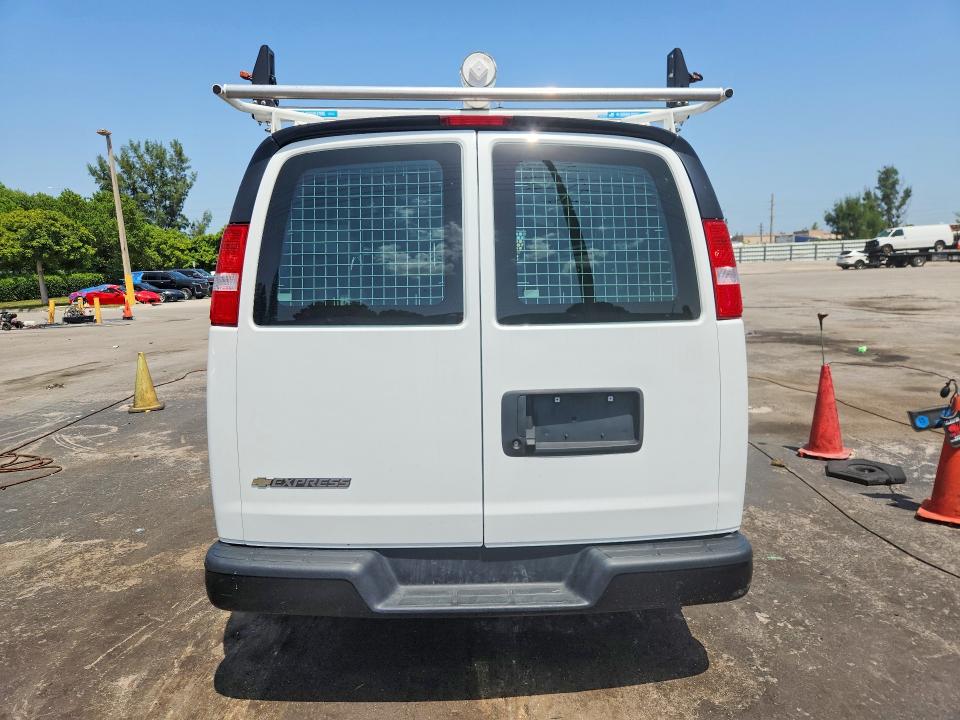 2024 Chevrolet Express VIN 1GCWGAF78R1179279 COPART salvage auction — FRONT END, Md - Cert Of Salvage > 75% Damage (P), sold $5,000 on 2026-09-30 (photo 6)