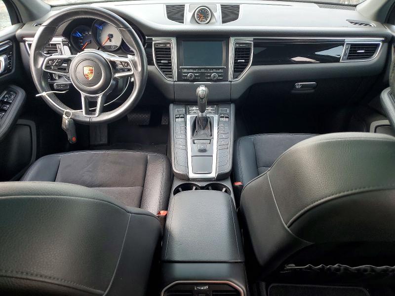2016 Porsche Macan VIN WP1AB2A58GLB41233 COPART salvage auction — MINOR DENT/SCRATCHES, Nj - Certificate Of Title, sold $2,650 on 2026-08-18 (photo 8)