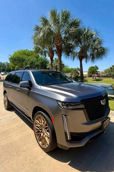 2022 Cadillac Escalade VIN 1GYS3RKL0NR303773 — COPART salvage auction photo