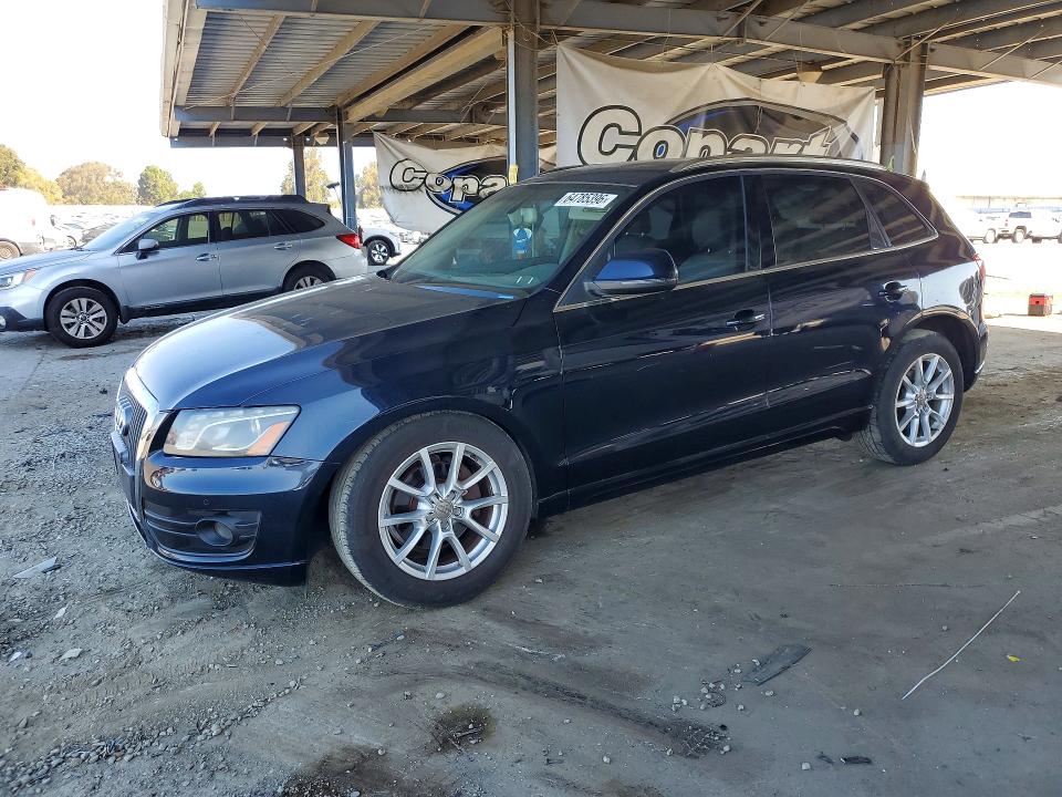2011 Audi Q5 VIN WA1LFAFP2BA017962 COPART salvage auction — MINOR DENT/SCRATCHES, Mo - Dis/Dlr/Exp Only Clean Title, sold $10 on 2026-08-26 (photo 1)