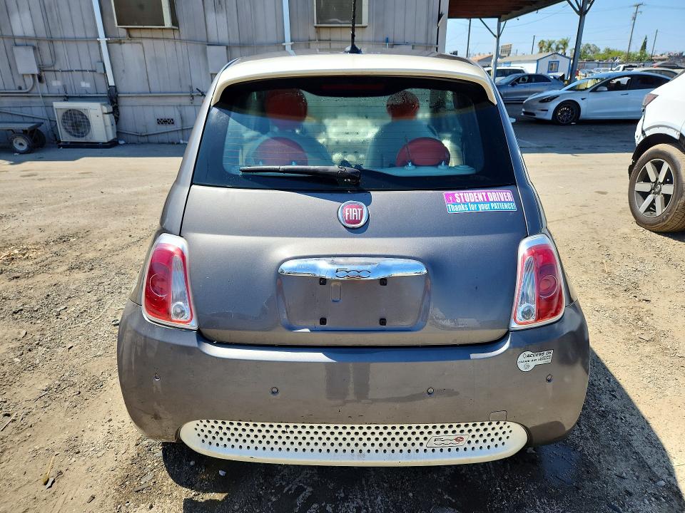 2013 Fiat 500 VIN 3C3CFFGEXDT752656 COPART salvage auction — STRIPPED, Ca - Dis/Dlr/Exp Only Clean Title, sold $200 on 2026-09-08 (photo 6)