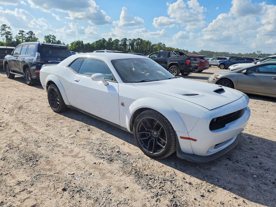2019 Dodge Challenger VIN 2C3CDZFJ3KH624867 COPART salvage auction — WATER/FLOOD, Tx - Salvage Title-Flood Damage, sold $11,100 on 2026-08-21 (photo 4)