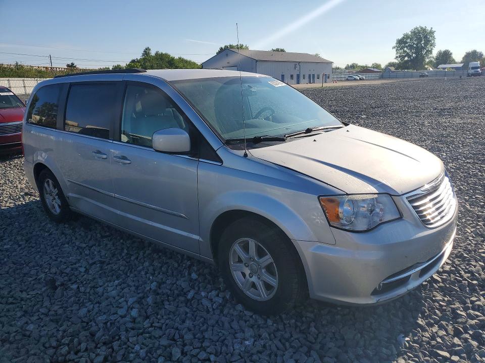 2011 Chrysler Town & country VIN 2A4RR5DGXBR665086 COPART salvage auction — MINOR DENT/SCRATCHES, OH - CERTIFICATE OF TITLE, sold $250 on 2026-09-08 (photo 4)