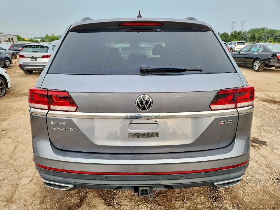 2021 Volkswagen Atlas VIN 1V2KR2CA8MC502420 COPART salvage auction — VANDALISM, Salvage Title, sold $3,400 on 2026-10-04 (photo 6)