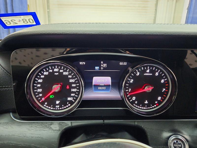 2018 Mercedes-benz E-class VIN WDD1K6FBXJF055781 COPART salvage auction — WATER/FLOOD, TX - CERT OF TITLE-REBLT SLVG FLOOD, sold $13,600 on 2026-08-18 (photo 9)
