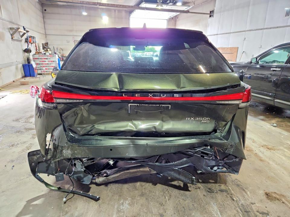 2024 Lexus VIN 2T2BBMCAXRC038428 COPART salvage auction — REAR END, Mi - Certificate Of Title, sold $21,300 on 2026-09-04 (photo 6)