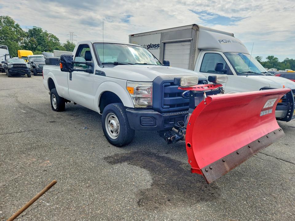 2016 Ford F-250 super duty VIN 1FTBF2B6XGEB16663 COPART salvage auction — MINOR DENT/SCRATCHES, NJ - CERTIFICATE OF TITLE (P), sold $19,000 on 2026-09-09 (photo 4)