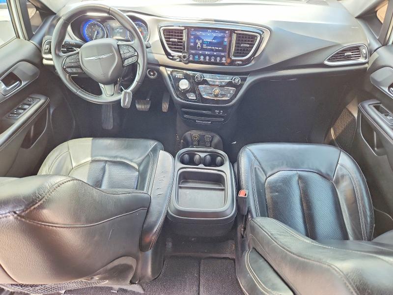 2018 Chrysler Pacifica VIN 2C4RC1BG4JR228069 COPART salvage auction — MINOR DENT/SCRATCHES, Tx - Certificate Of Title, sold $4,000 on 2026-09-05 (photo 8)