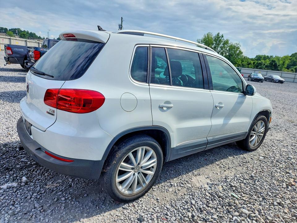 2016 Volkswagen Tiguan VIN WVGBV7AX1GW612077 COPART salvage auction — MECHANICAL, Mt - Certificate Of Title, sold $2,050 on 2026-08-11 (photo 3)