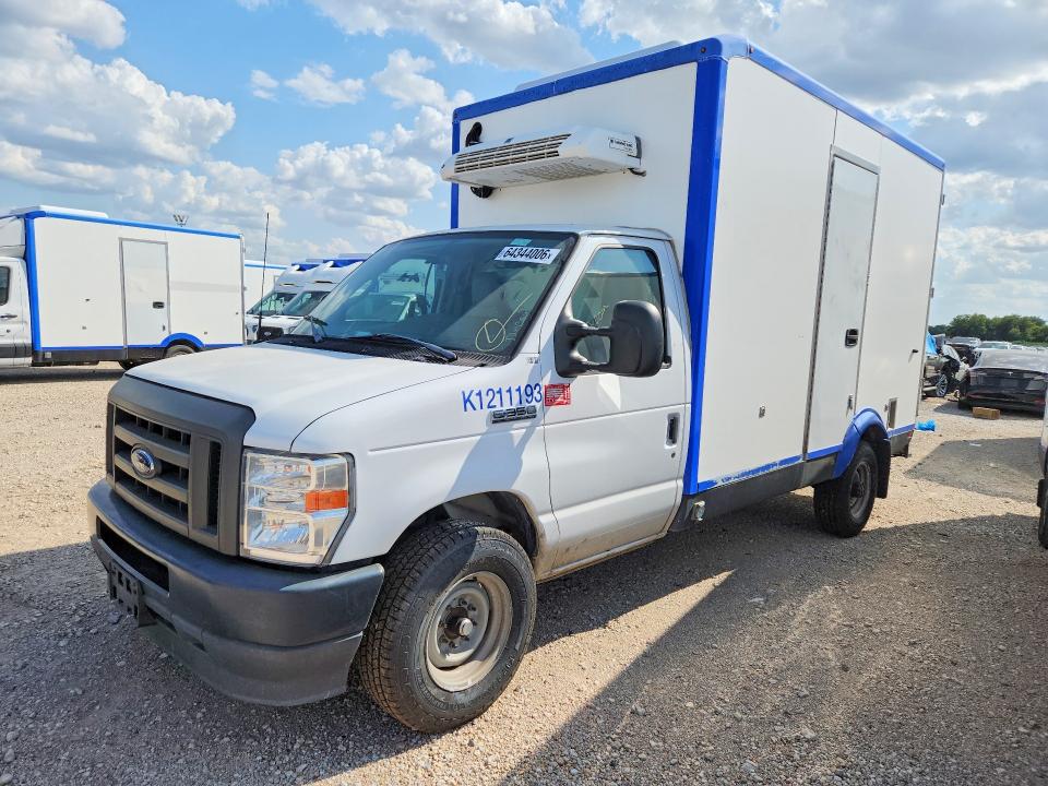 2023 Ford Econoline VIN 1FDWE3FK2PDD14821 — COPART salvage auction photo