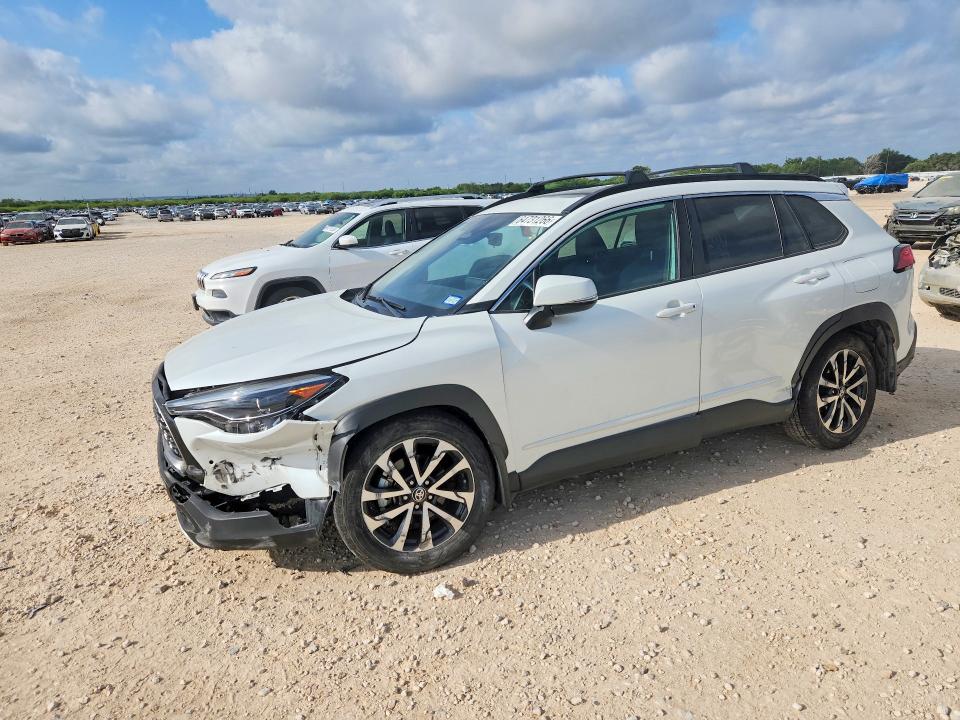 2024 Toyota Corolla cross VIN 7MUDAAAGXRV096560 — COPART salvage auction photo