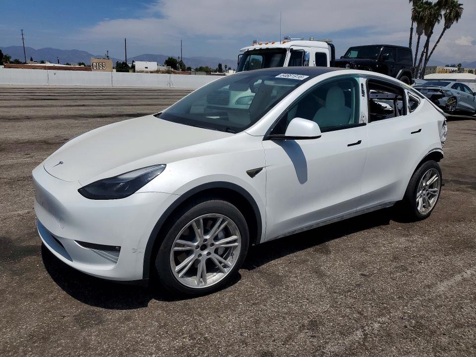 2023 Tesla Model y VIN 7SAYGDEE2PF632653 — COPART salvage auction photo