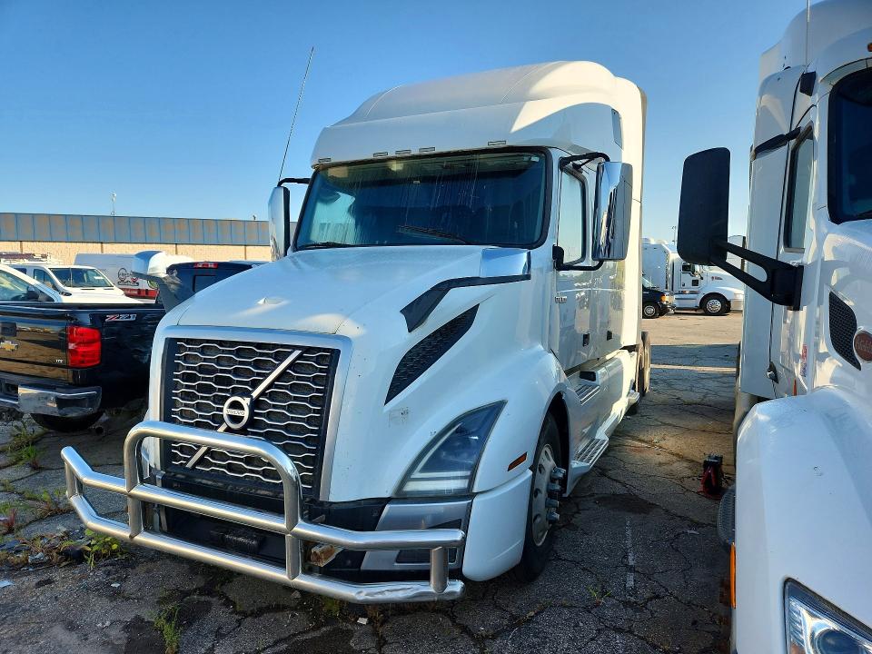 2019 Volvo VIN 4V4NC9EH1KN873637 — COPART salvage auction photo