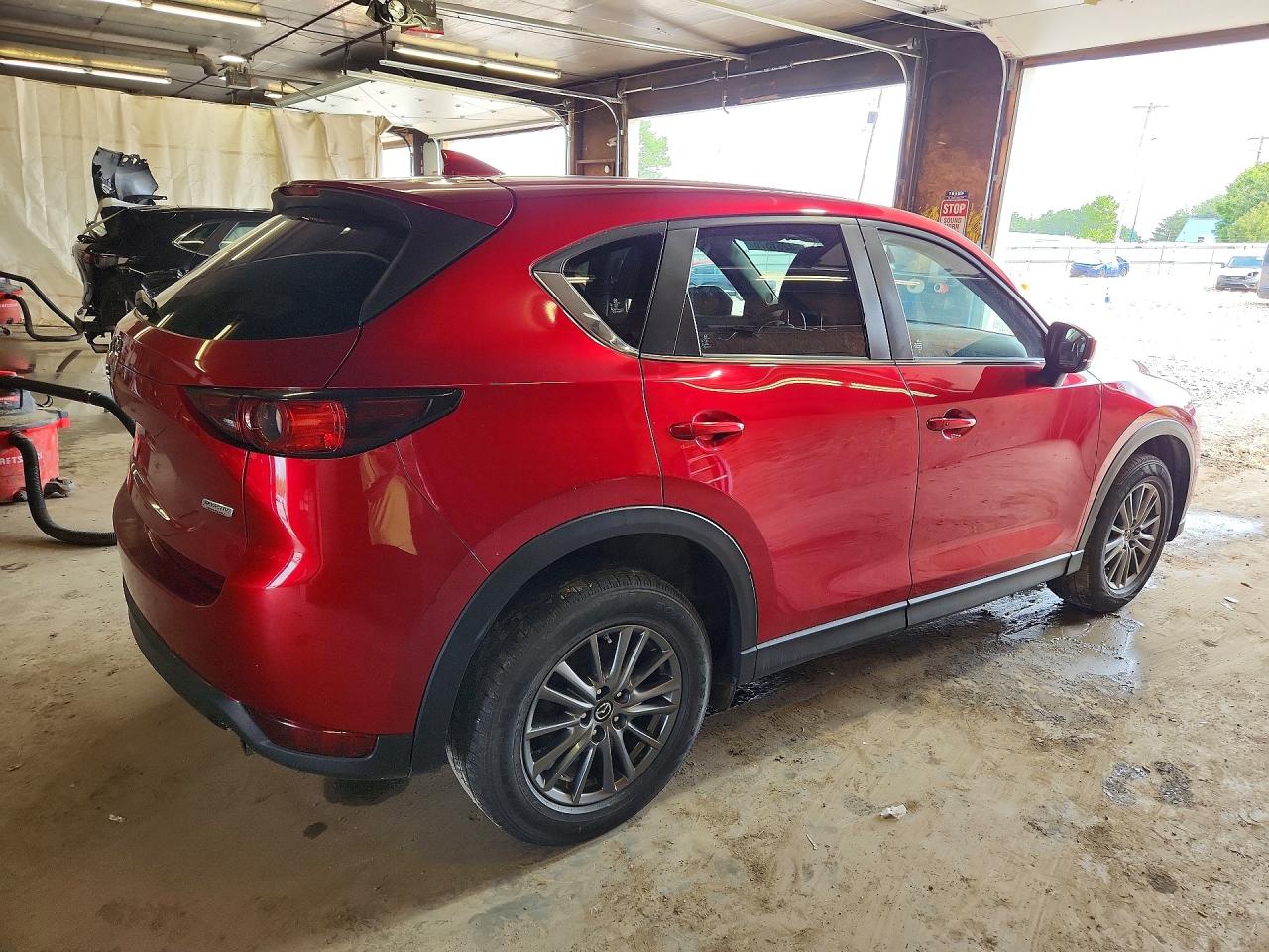 2017 Mazda Cx-5 VIN JM3KFBCLXH0115183 COPART salvage auction — Normal Wear, Ct - Clean Title, sold $5,400 on 2026-09-17 (photo 3)