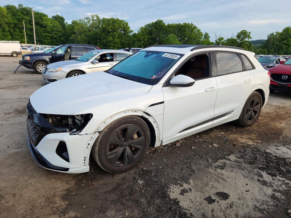 2024 Audi Q8 VIN WA14AAGE2RB014371 — COPART salvage auction photo