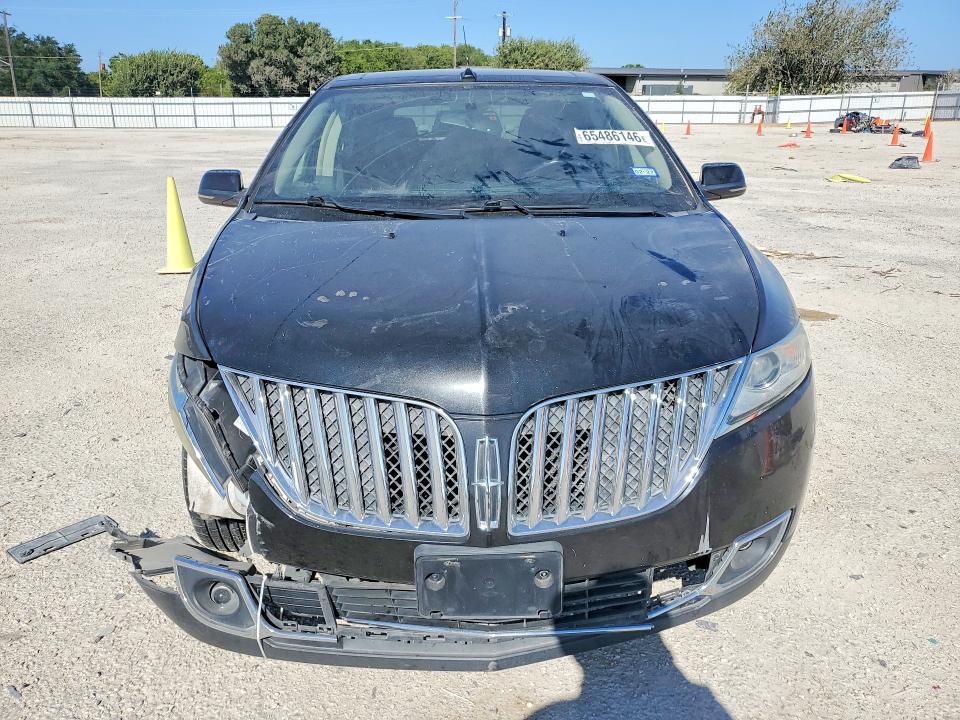2013 Lincoln Mkx VIN 2LMDJ6JK7DBL04898 COPART salvage auction — FRONT END, Tx - Salvage Vehicle Title, sold $825 on 2026-09-01 (photo 5)