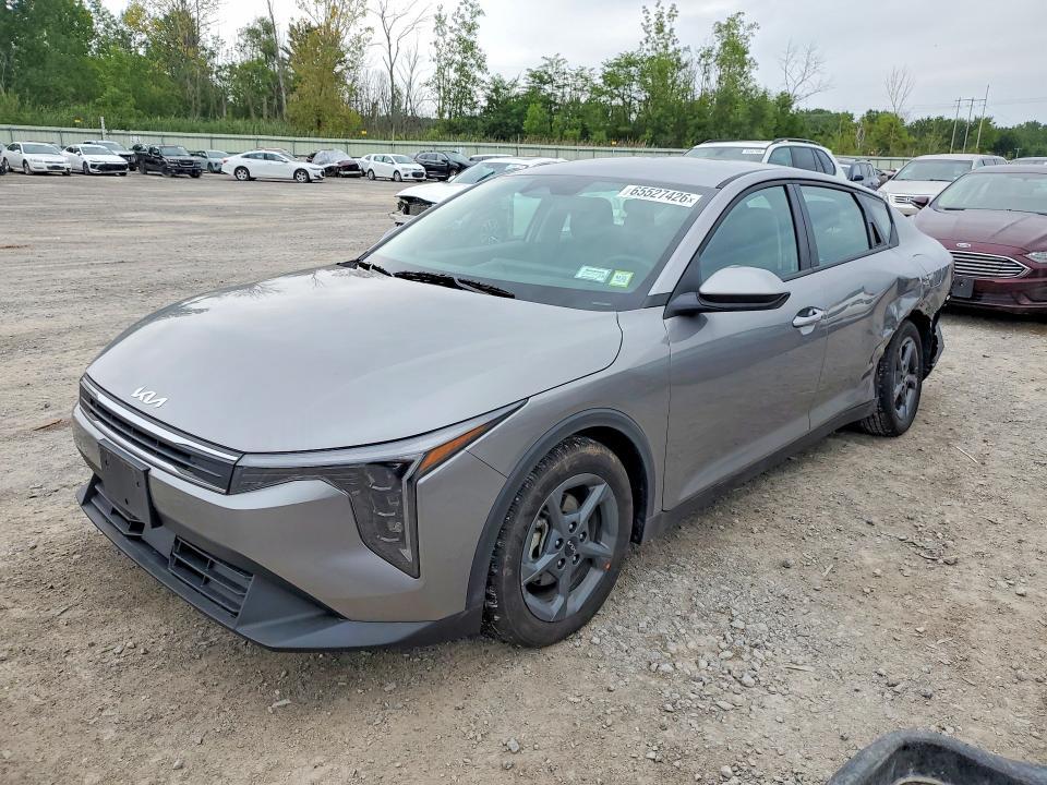 2025 Kia K4 VIN 3KPFT4DE5SE196459 — COPART salvage auction photo