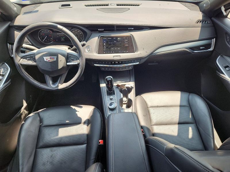 2022 Cadillac Xt4 VIN 1GYFZCR45NF137988 COPART salvage auction — SIDE, Tx - Salvage Vehicle Title, sold $8,700 on 2026-08-11 (photo 8)