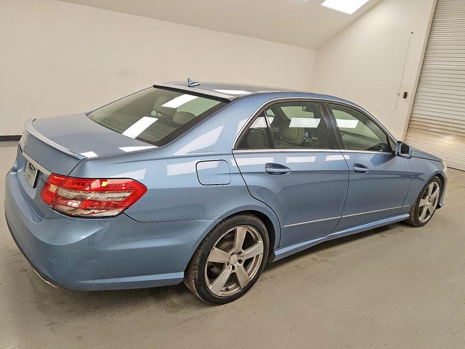 2010 Mercedes-benz E-klasse VIN WDDHF5GBXAA084836 COPART salvage auction — MECHANICAL, Tx - Certificate Of Title (P), sold $1,300 on 2026-08-20 (photo 3)
