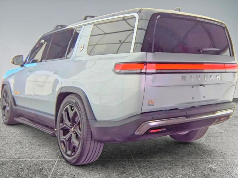 2023 Rivian R1s VIN 7PDSGABA4PN019950 COPART salvage auction — NORMAL WEAR, AZ - CERT OF TITLE-RESTORED SALVAGE (P), sold $39,250 on 2026-09-02 (photo 3)