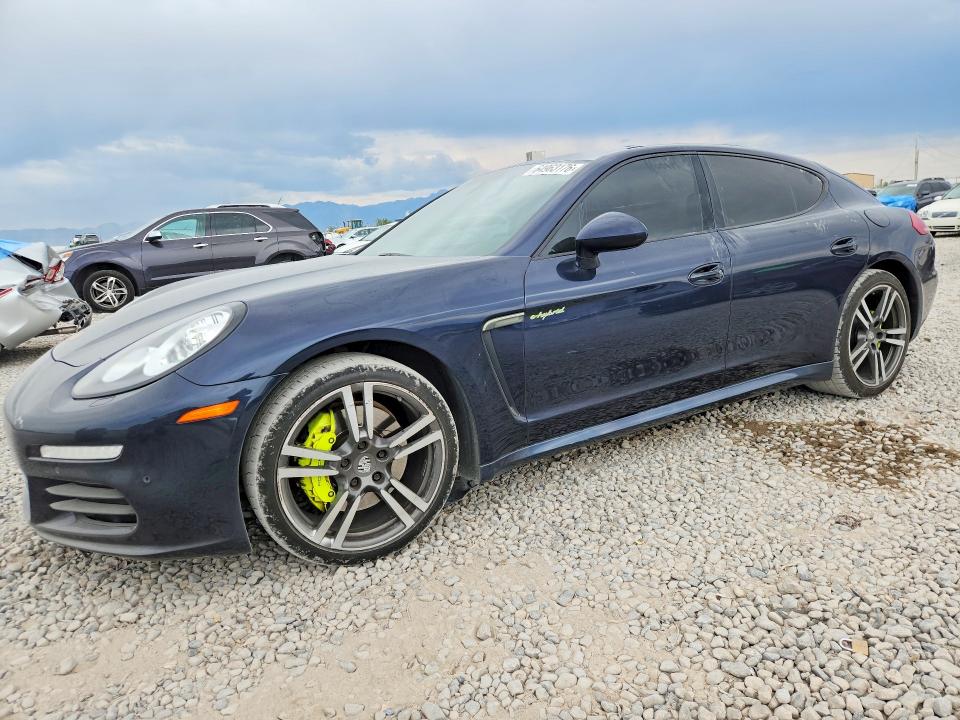 2016 Porsche Panamera VIN WP0AD2A72GL040623 COPART salvage auction — MINOR DENT/SCRATCHES, Ut - Cert Of Title-Flood/Restored, sold $3,300 on 2026-08-14 (photo 1)