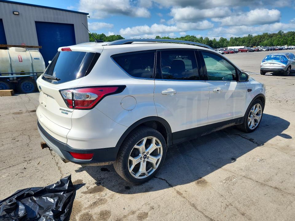 2017 Ford Escape VIN 1FMCU9J98HUE21600 COPART salvage auction — FRONT END, Pa - Reconstructed Clean, sold $7,173 on 2026-08-25 (photo 3)