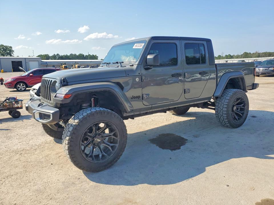 2021 Jeep Gladiator VIN 1C6HJTAG1ML536240 COPART salvage auction — MINOR DENT/SCRATCHES, SC - CERT OF TITLE-SALVAGE, sold $15,900 on 2026-09-14 (photo 1)