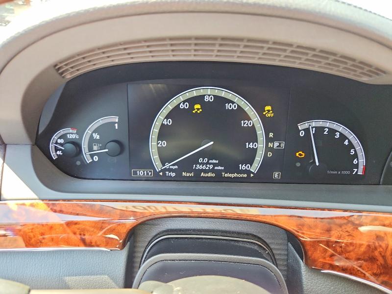 2013 Mercedes-benz S class VIN WDDNG7DB8DA497438 COPART salvage auction — MINOR DENT/SCRATCHES, Ca - Dis/Dlr/Exp Only Clean Title, sold $2,200 on 2026-08-17 (photo 9)