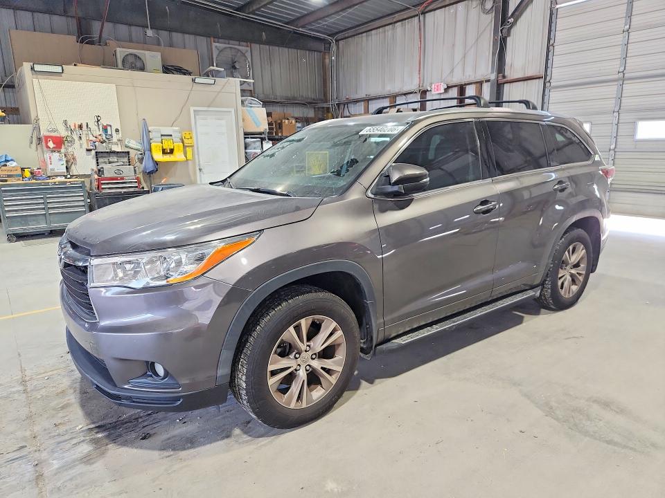 2015 Toyota Highlander VIN 5TDKKRFH1FS063022 — COPART salvage auction photo