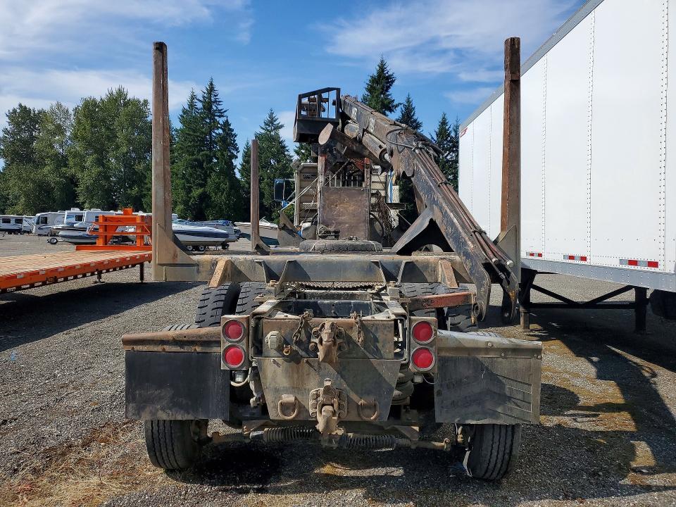 1989 Peterbilt 377 VIN 1XPCAB7X6KN285798 COPART salvage auction — ROLLOVER, WA - BILL OF SALE, sold $850 on 2026-09-10 (photo 6)