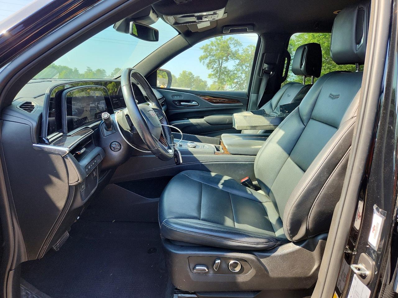 2023 Cadillac Escalade VIN 1GYS4JKL1PR395896 COPART salvage auction — Front End, S1 - Salvage Title, sold $22,600 on 2026-09-25 (photo 7)