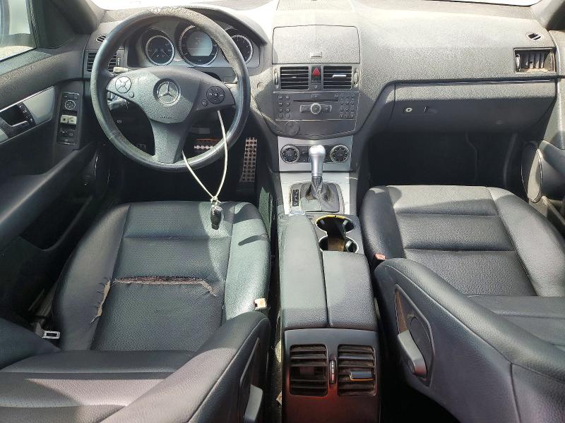 2009 Mercedes-benz C-klasse VIN WDDGF54X89R052511 COPART salvage auction — WATER/FLOOD, Tx - Certificate Of Title, sold $400 on 2026-08-12 (photo 8)
