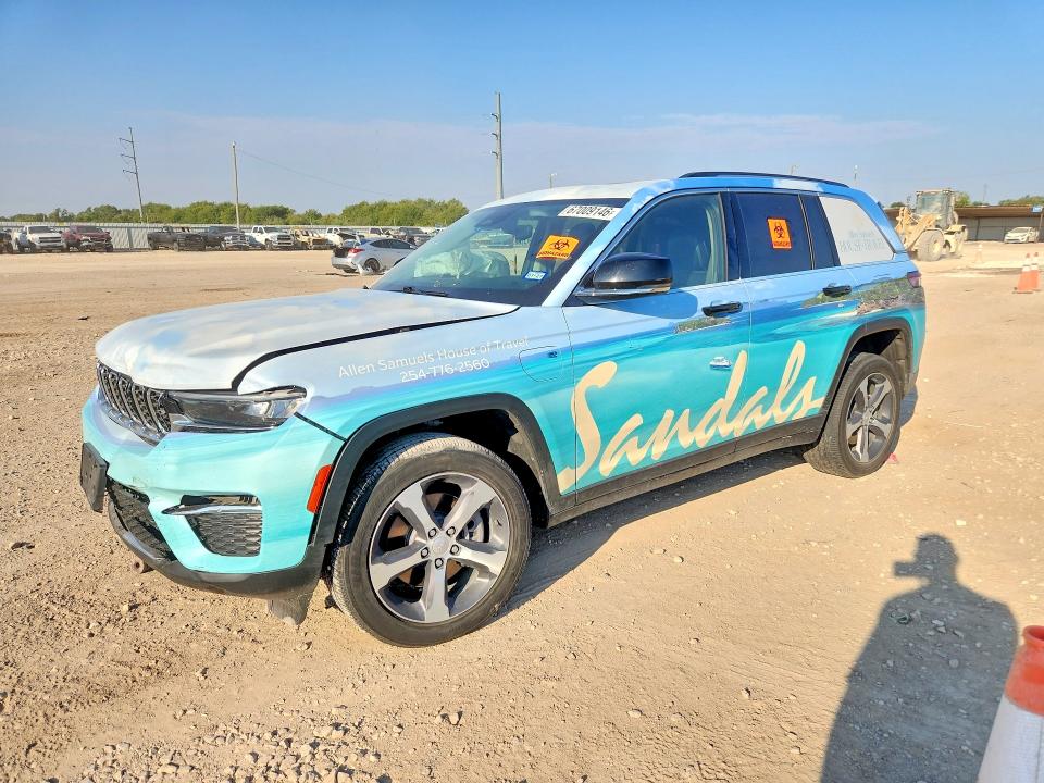 2023 Jeep Cherokee VIN 1C4RJYB66P8785897 — COPART salvage auction photo