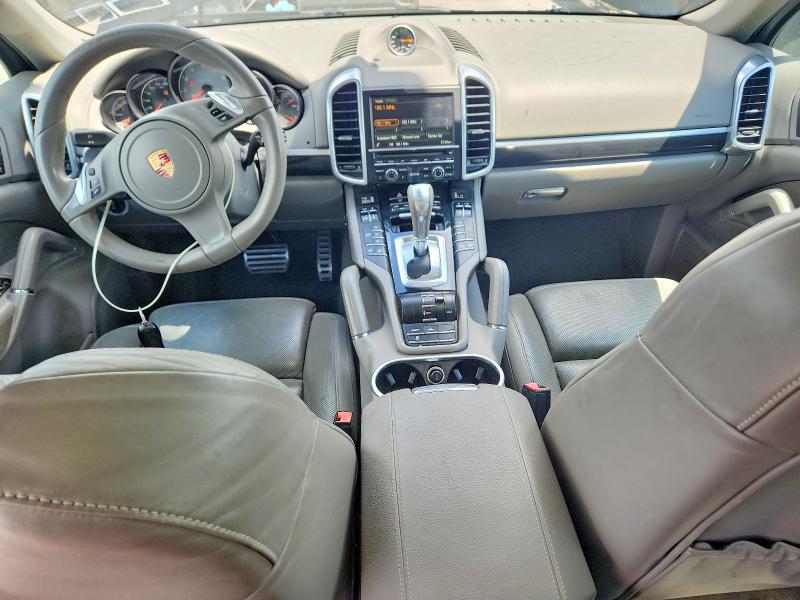 2014 Porsche Cayenne VIN WP1AE2A21ELA50377 COPART salvage auction — MINOR DENT/SCRATCHES, NY - CERTIFICATE OF TITLE, sold $700 on 2026-09-26 (photo 8)