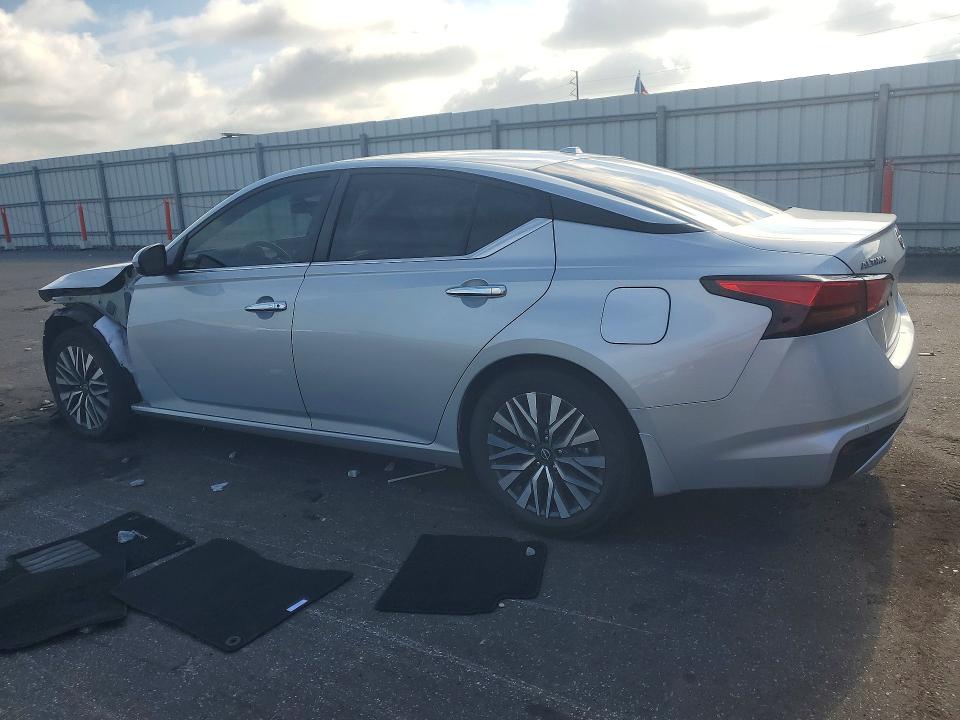 2024 Nissan Altima VIN 1N4BL4DVXRN396599 COPART salvage auction — FRONT END, FL - CERT OF TITLE SLVG REBUILDABLE, sold $8,100 on 2026-09-16 (photo 2)