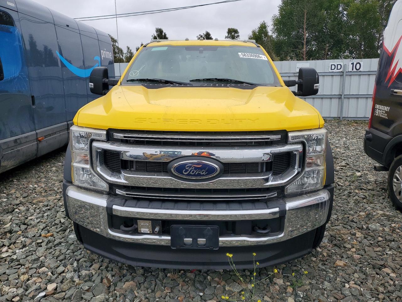 2021 Ford F-550 VIN 1FDUF5GTXMDA06640 COPART salvage auction — Minor Dent/Scratches, CA - DIS/DLR/EXP ONLY CLEAN TITLE, sold $47,250 on 2026-09-11 (photo 5)