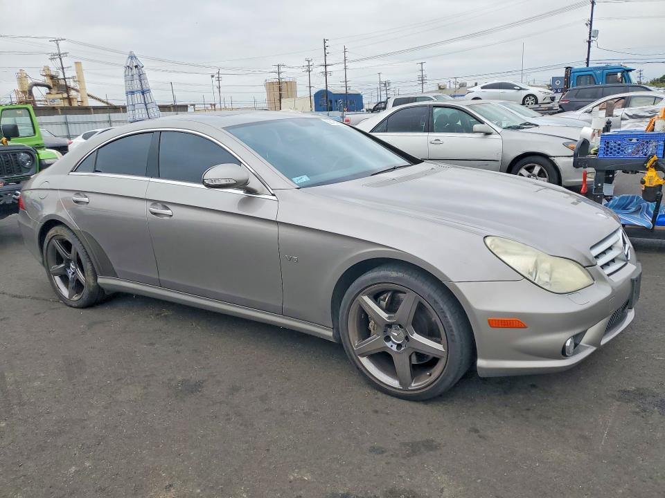 2006 Mercedes-benz Cls-class VIN WDDDJ76X16A014638 COPART salvage auction — MINOR DENT/SCRATCHES, CA - DIS/DLR/EXP ONLY CLEAN TITLE, sold $3,400 on 2026-08-19 (photo 4)